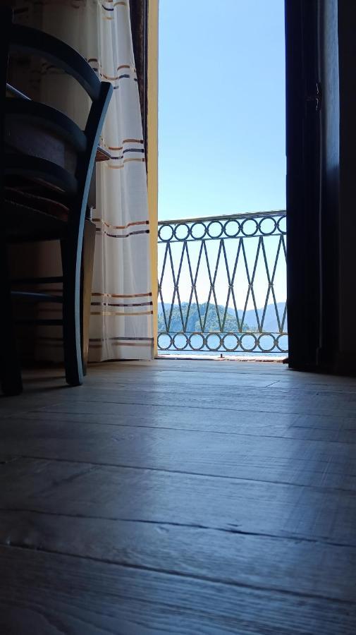 Namaste Apartment Fiumelatte Varenna Dış mekan fotoğraf